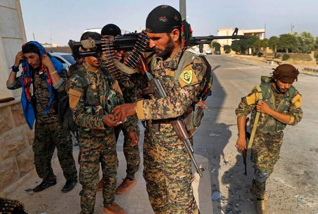 棋牌下载-库尔德兵败如山倒,比阿萨德输得还快,朱拉尼此人很不简单